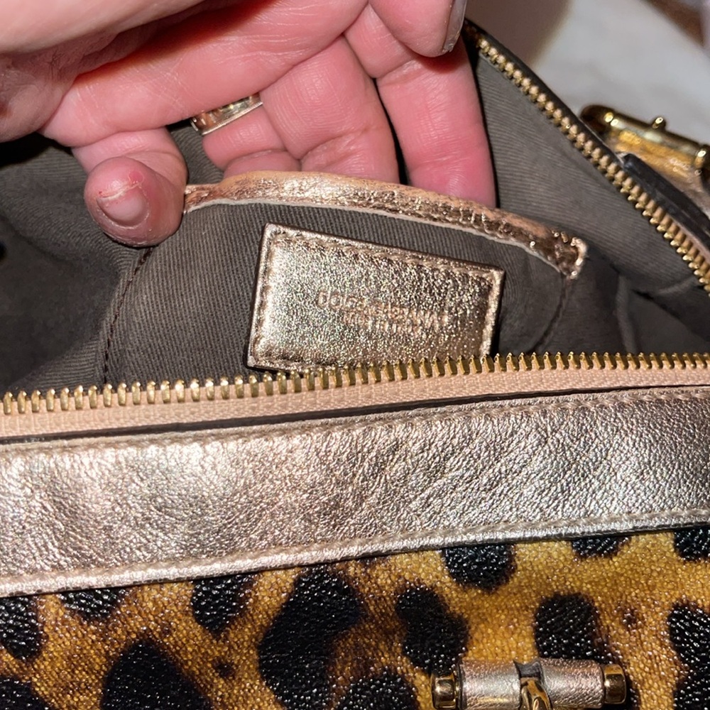 ❤️SOLD❤️Dolce Cabanna preloved excellent condition bag has a strap leopard print - Picture 7 of 16